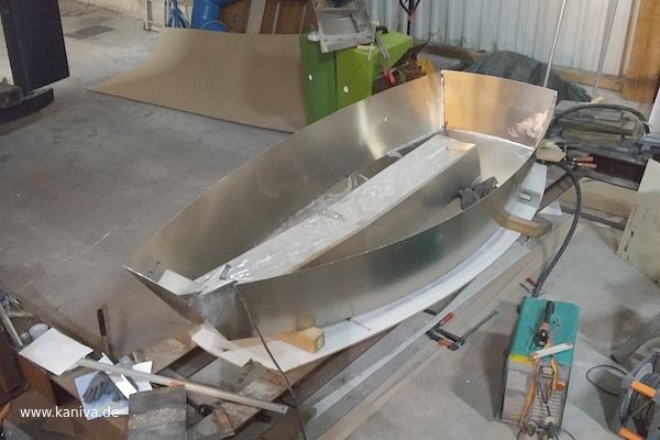 Kaniva Bilder vom Beibootbau